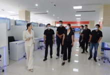 杭州市拱墅区委组织部副部长、人力社保局局长江海灵一行莅临产业园考察