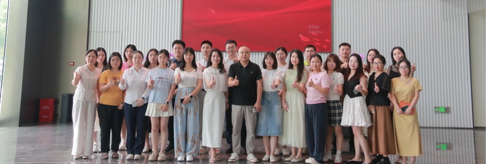 搭建数智转型平台，赋能产业升级——中国长沙人力资源服务产业园经开区园区成功举办“数智化时代下的人力资源转型路径”考察学习活动