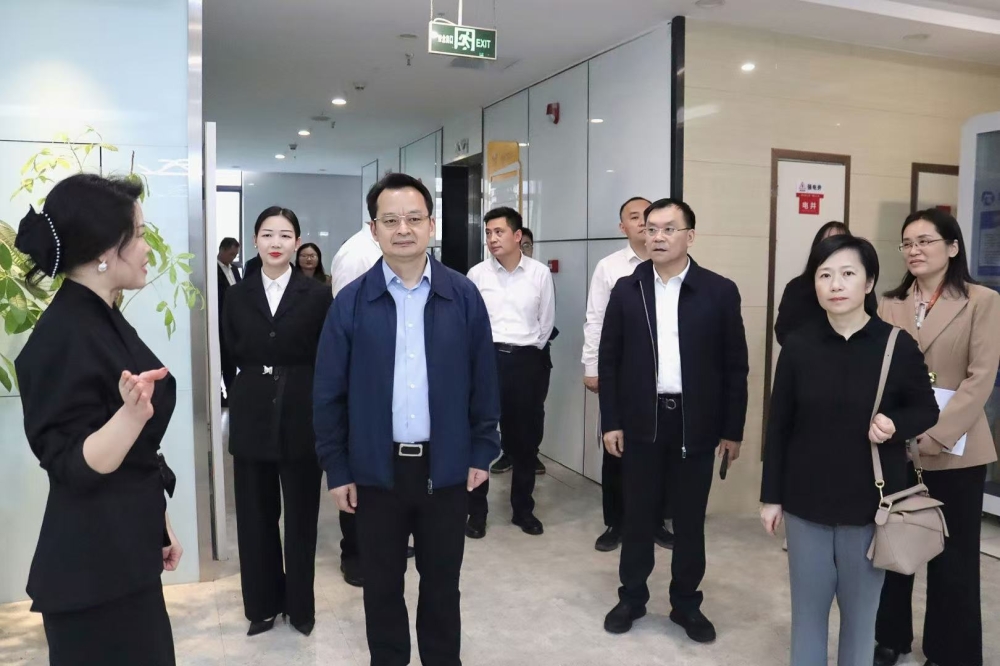 无锡市委副秘书长赵建平一行莅临长沙经开区人力资源服务产业园考察调研 无锡市委副秘书长赵建平一行莅临长沙经开区人力资源服务产业园考察调研